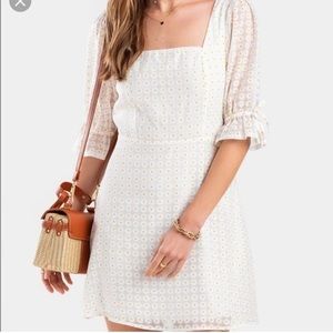 Francesca’s White Daisy Print Square Neck Ruffle Sleeve‎ Mini Dress